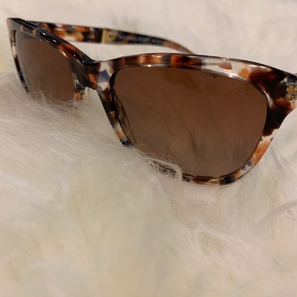 Michael Kors tortoise sunglasses - Picture 6 of 7